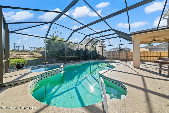 Property Photo:  5535 Kathy Drive  FL 32780 