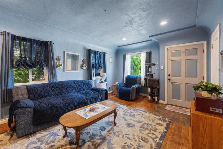 Property Photo: 2204 E Joseph Ave WA 99207