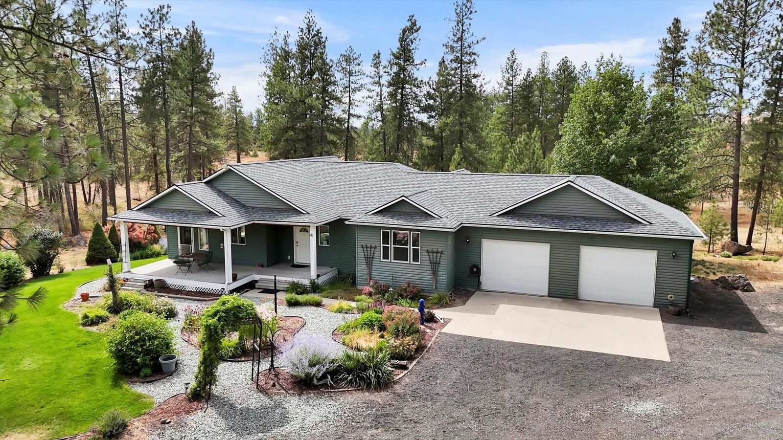 Property Photo:  11320 S Stangland Rd  WA 99022 
