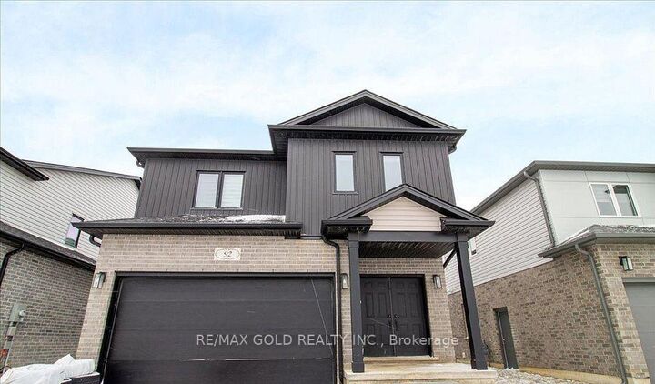92 Middleton Avenue — photo 1