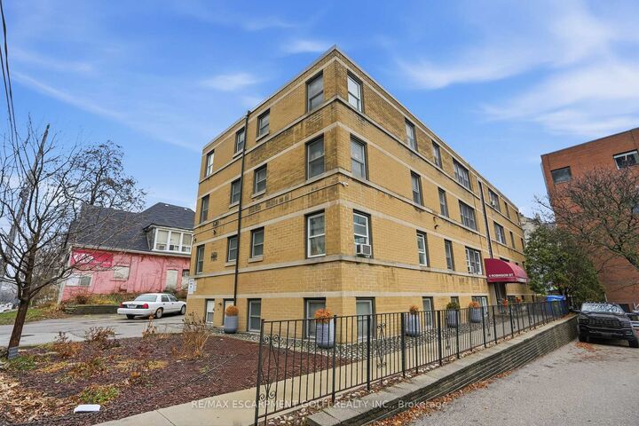 4 Robinson Street 9 — photo 1