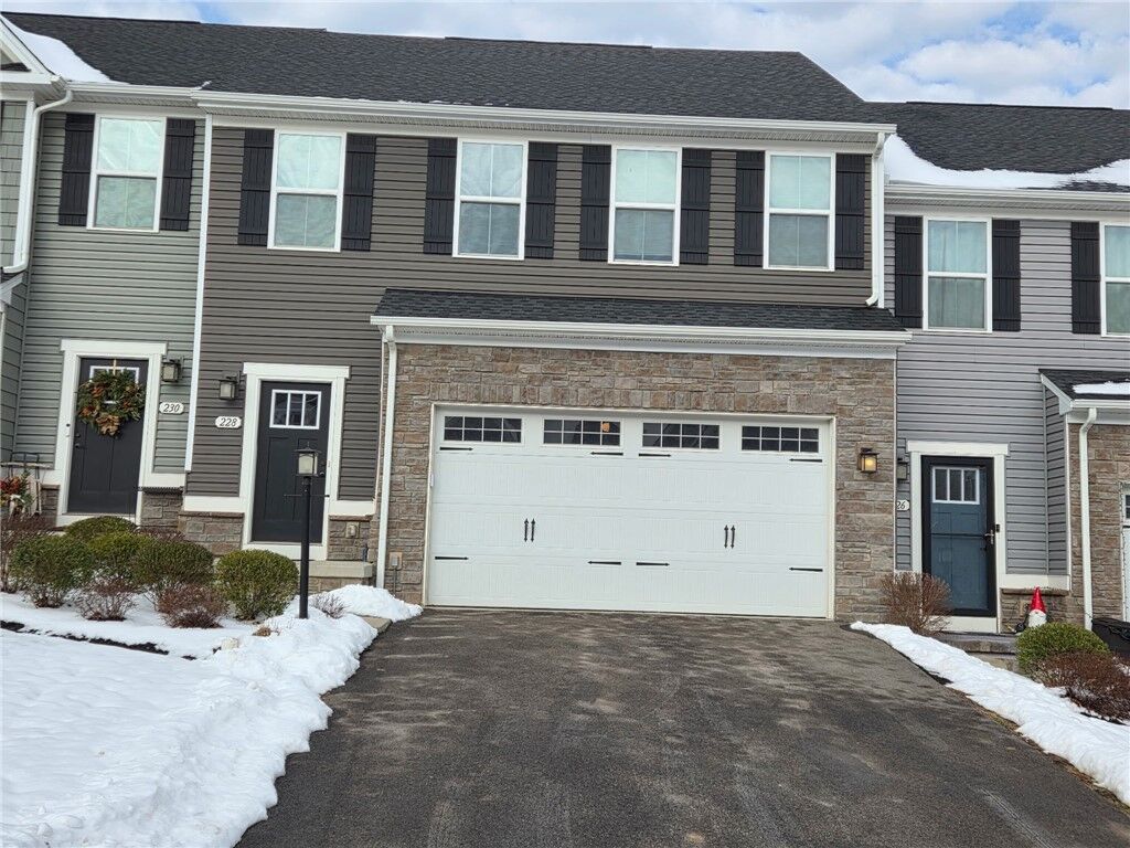 Property Photo:  228 Frances Lane  PA 15057 