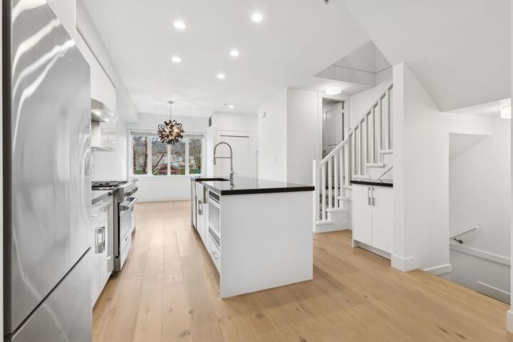 Property Photo:  5961 Oak Street  BC V6M 2W1 