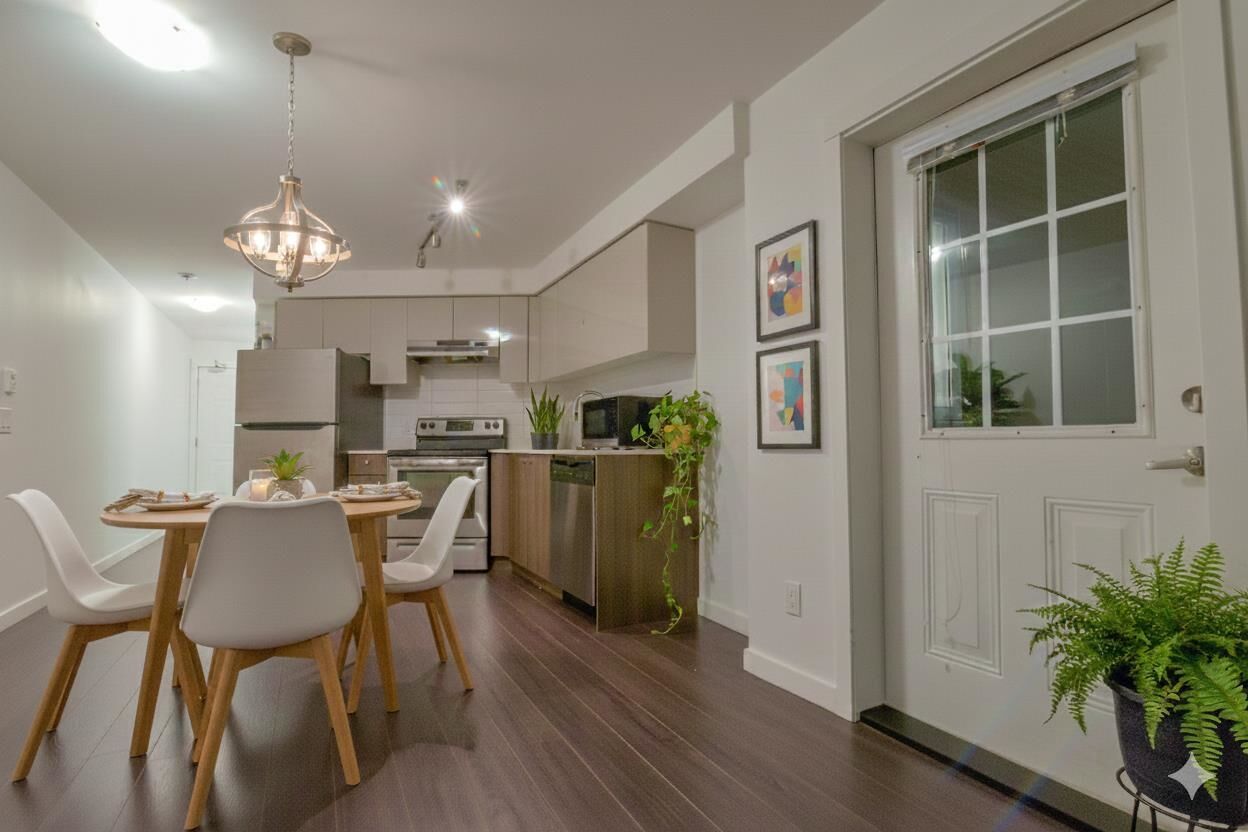 Property Photo: 10688 140 Street 116 BC V3T 0M6