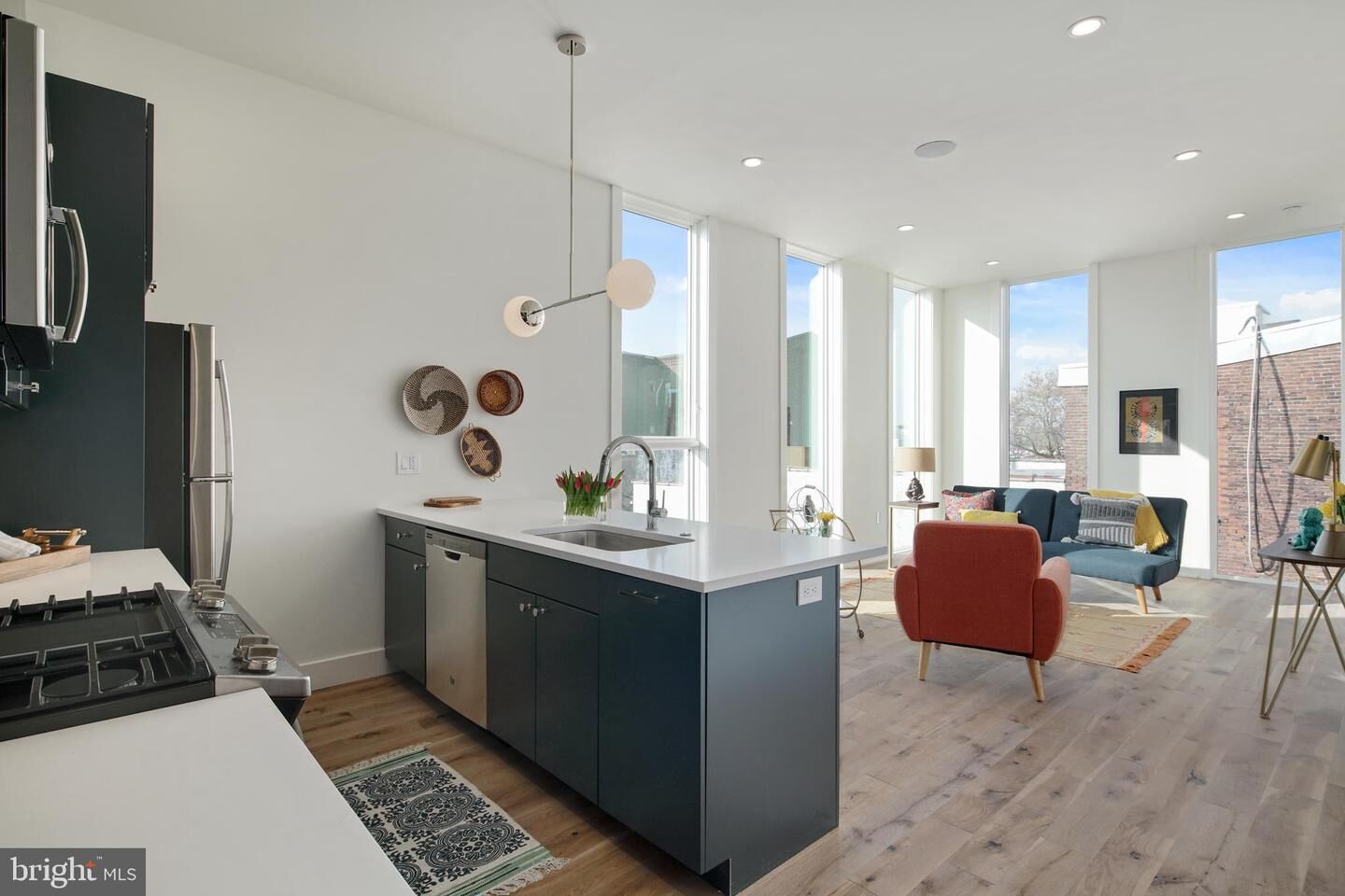 Property Photo:  1822 N Front Street 11  PA 19122 