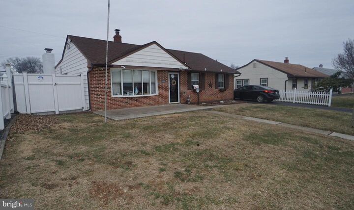 Property Photo: 2832 Berwyn Road PA 19020