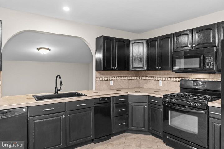 Property Photo:  98 Holly Drive  PA 19426 