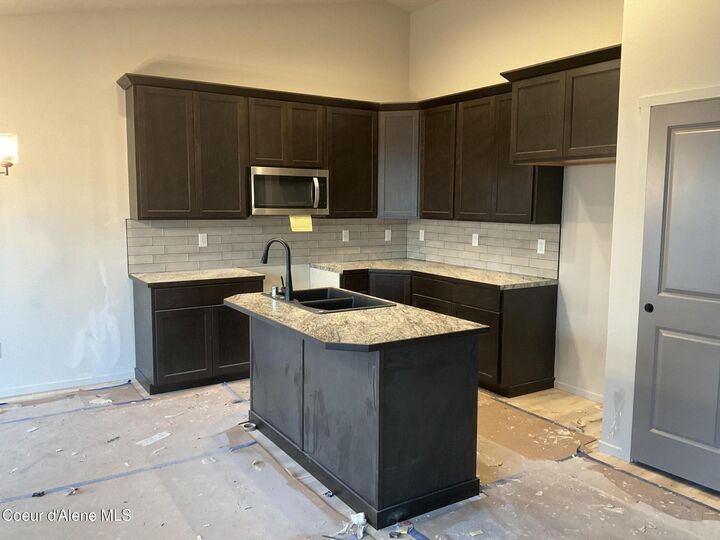 Property Photo:  159 S Treeline St  WA 99001 