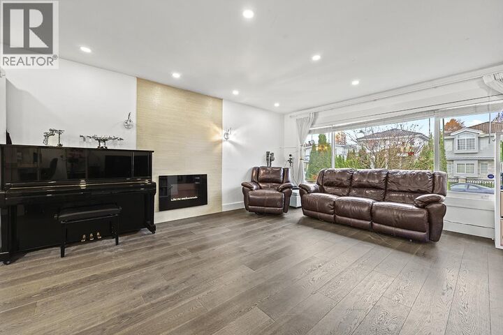 Property Photo:  778 East 52nd Avenue  BC V5X 1H2 