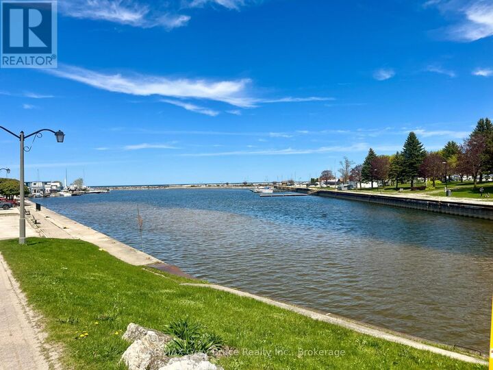 Property Photo:  34 Bayfield Street 308  ON N4L 1Y2 