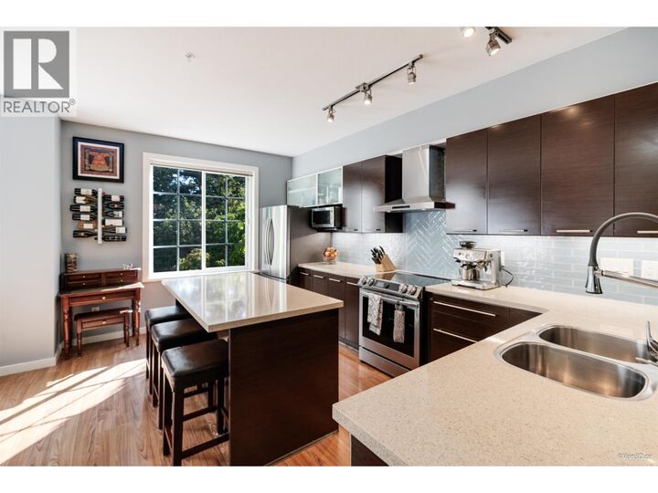 Property Photo:  550 Browning Place 25  BC V7H 3A9 