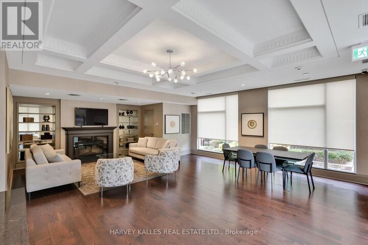 Property Photo:  17 Ruddington Drive 305  ON M2K 0A8 