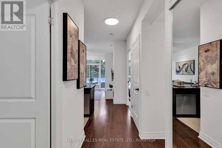 Property Photo:  17 Ruddington Drive 305  ON M2K 0A8 