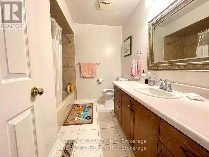 Property Photo:  1235 Blackburn Drive Unit 2  ON L6M 2W5 