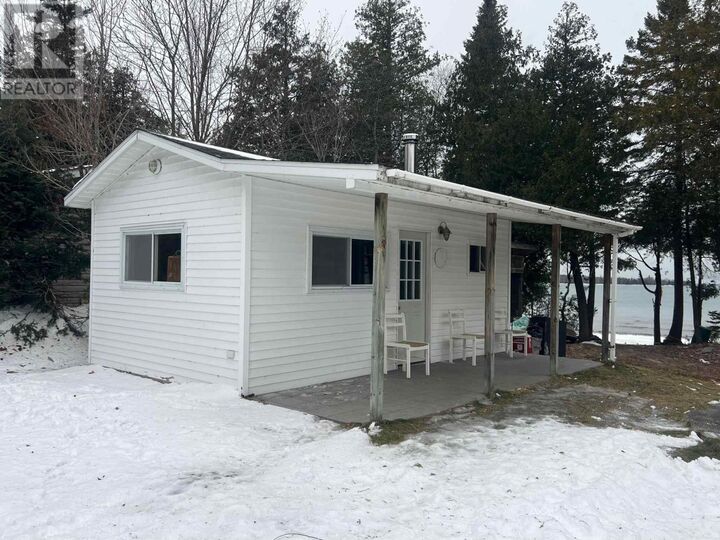 Photo de la propriété:  49 Nils Bay Rd  ON P0S 1E0 