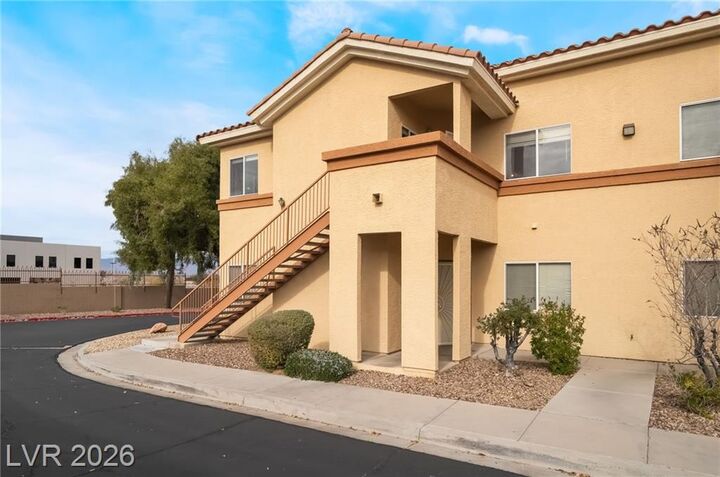 Property Photo: 1050 East Cactus Avenue 2094 NV 89183