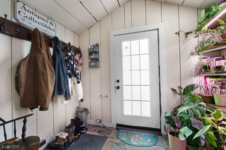 Property Photo:  22 Kelly Pl  NJ 07874 