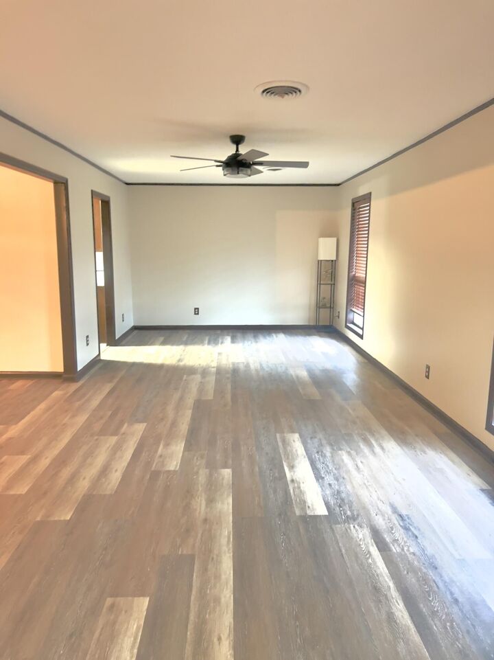 Property Photo:  824 Skylark Dr  MS 39702 