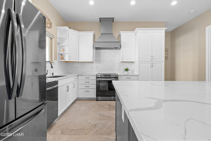 Property Photo:  1659 E Susan Dr  AZ 86404 