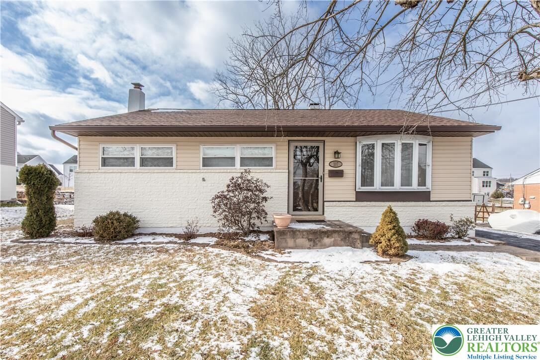 Property Photo:  107 9th Street  PA 18036 