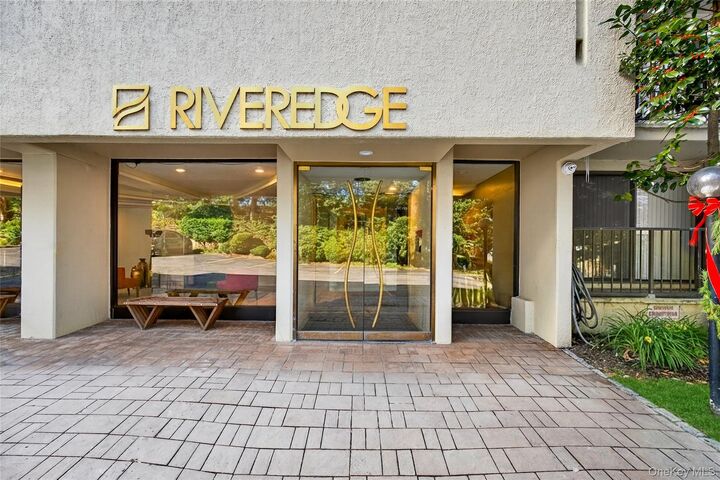 Property Photo: 1 David Lane 4 C NY 10701