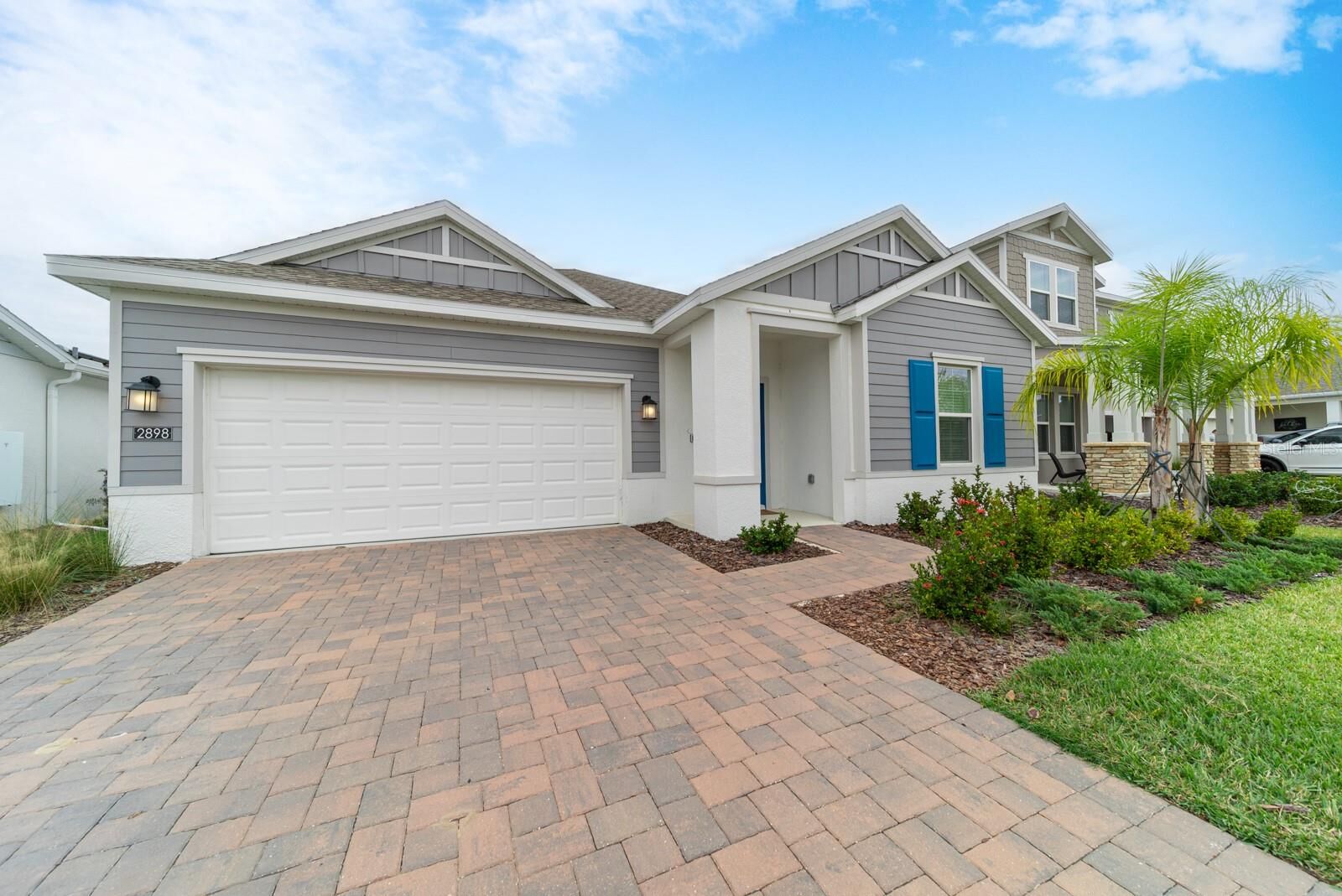 Property Photo: 2898 Armstrong Avenue FL 34714
