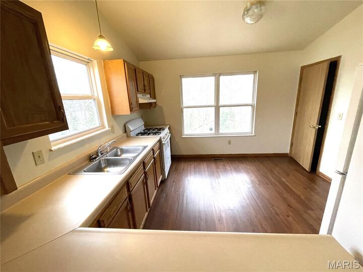 Property Photo:  711 Silver Street  IL 62002 