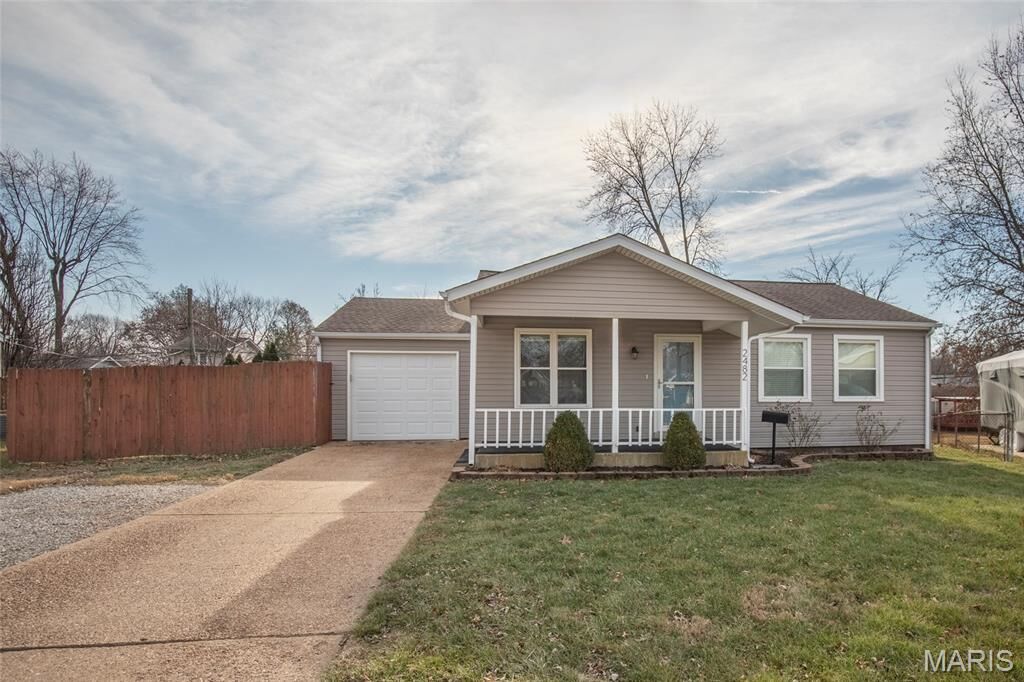 Property Photo:  2482 Bonniebrook Drive  MO 63043 