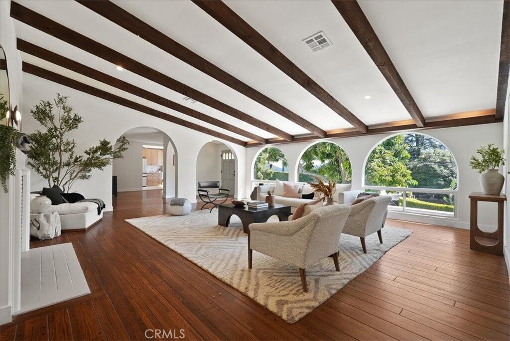 Property Photo:  7404 Woodrow Wilson Drive  CA 90046 