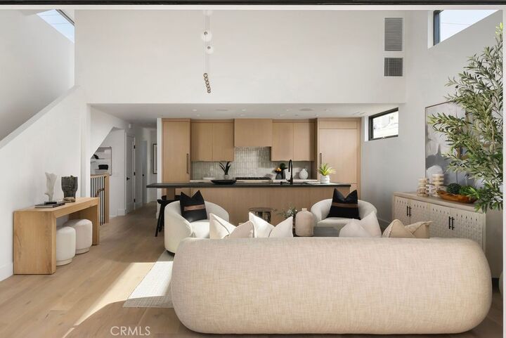 Property Photo:  512 1/2 Marigold Avenue  CA 92625 