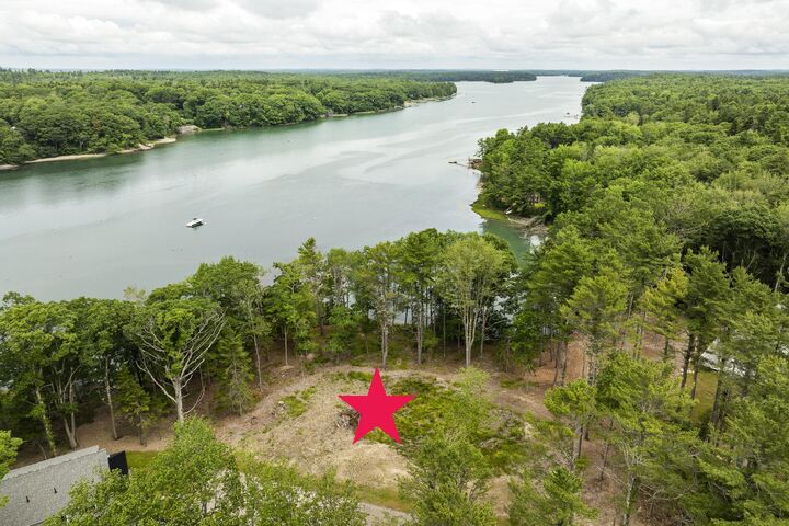 Property Photo:  30 Driftwood Tide Lane  ME 04079 