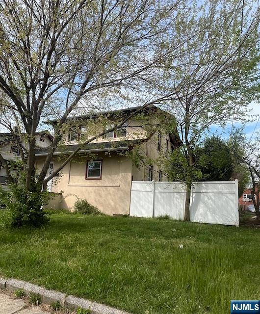 Property Photo:  114 Atlantic Street 2  NJ 07601 