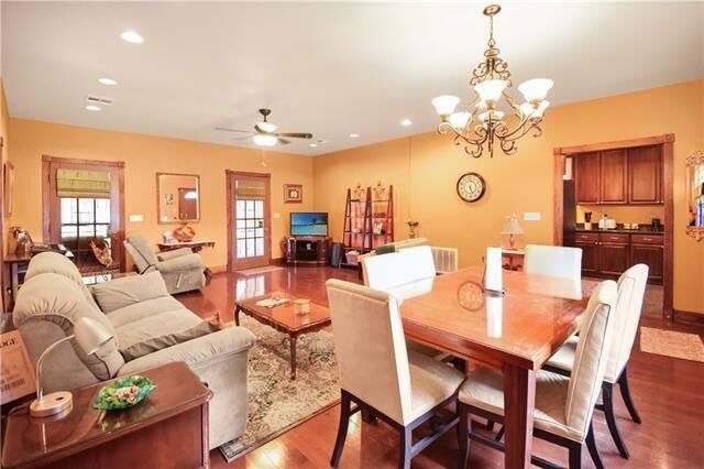 Property Photo:  3612 Johnson Street  LA 70001 