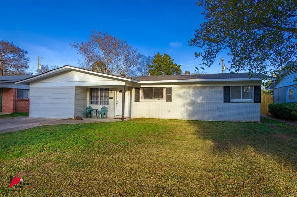 Property Photo: 3405 Lylac Lane LA 71112