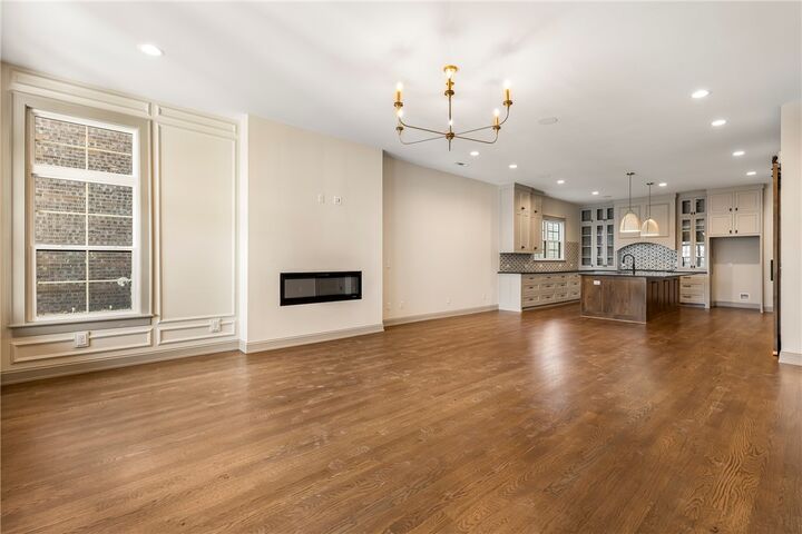 Property Photo: 1037 NW A Street AR 72712