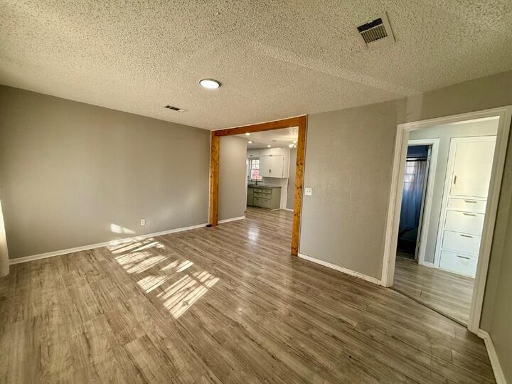 Property Photo: 1905 Hasley Drive OK 73120