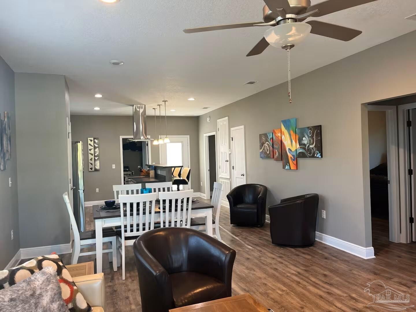 Property Photo:  5215 Yellow Bluff Rd  FL 32507 