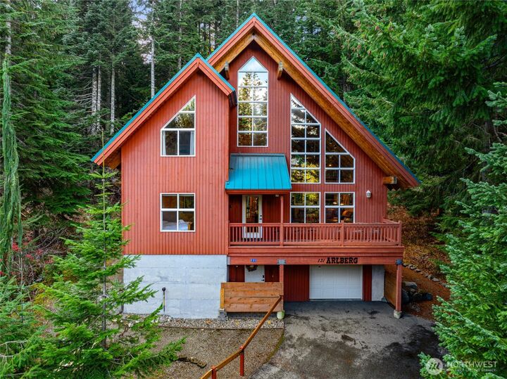 Property Photo:  131  Arlberg Place  WA 98068 