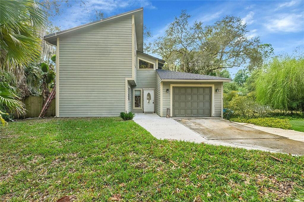 Property Photo: 7103 Arthurs Road FL 34951