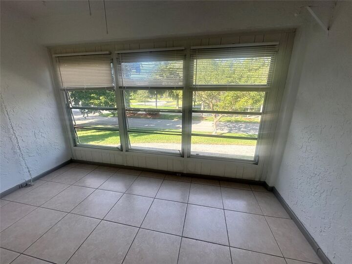 Property Photo:  2701 Nassau Bend B2  FL 33066 