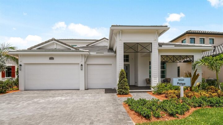 Property Photo: 13662 SE Grovewood Drive FL 34984
