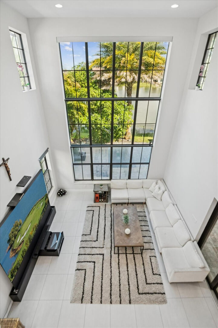 Property Photo: 11515 Horizon Road FL 33076