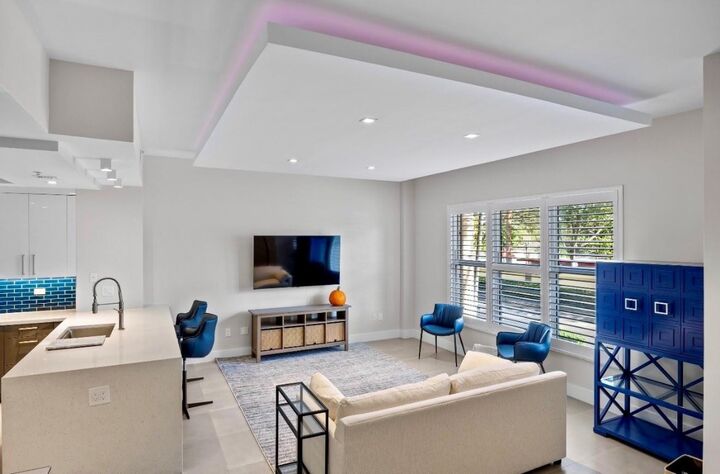 Property Photo: 2609 NE 14th Avenue 107 FL 33334