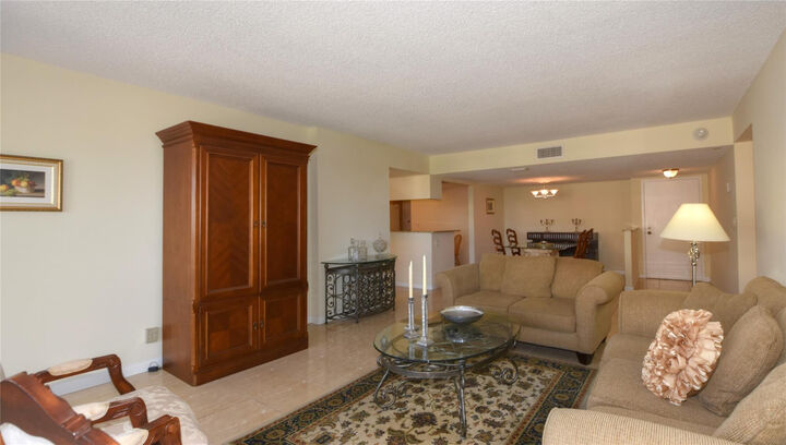 Property Photo:  5100 N Ocean Boulevard 1004  FL 33308 