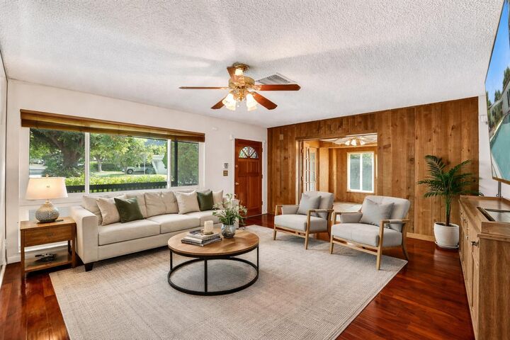 Property Photo:  4731 NE 13 Avenue  FL 33334 