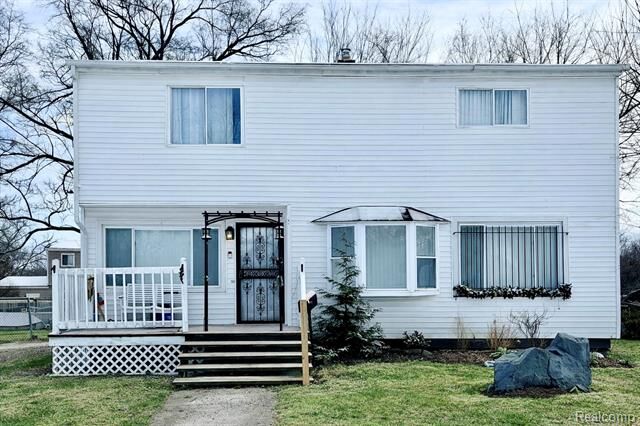 Property Photo: 3802 Milbourne Avenue MI 48504