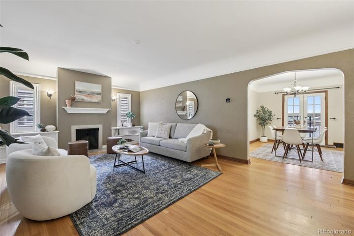 Property Photo:  1325 N Monaco Parkway  CO 80220 