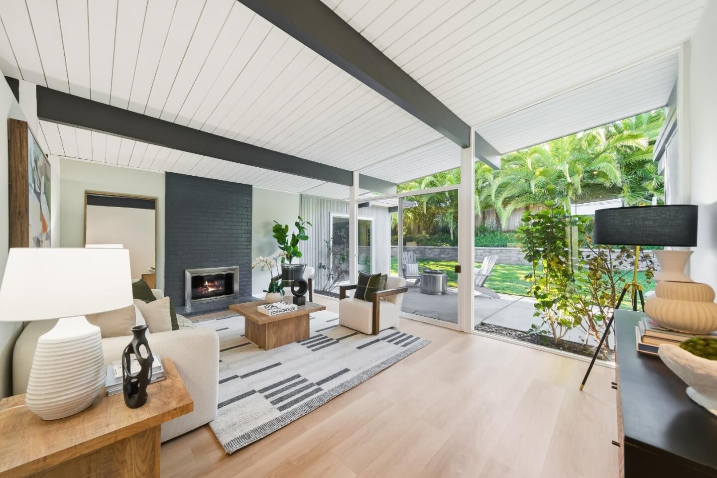 Property Photo: 2096 Ticonderoga Drive CA 94402