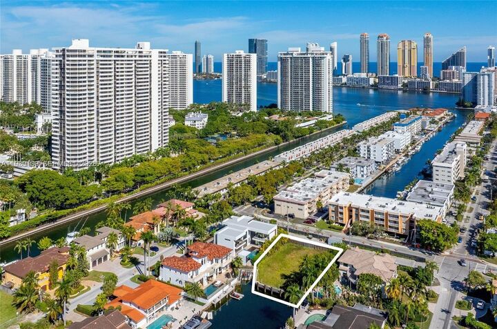 Property Photo:  17050 NE 35th Ave  FL 33160 