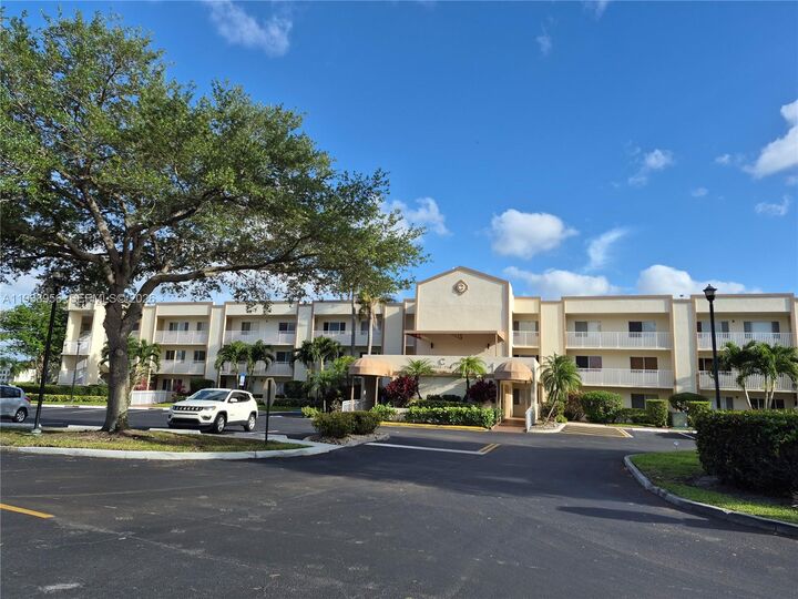 Property Photo:  7120 S Devon Dr 110  FL 33321 